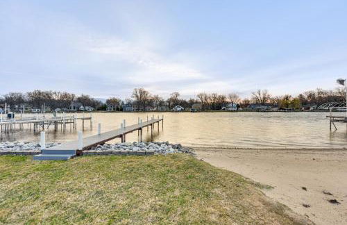 Home on Fox River Modern Decor Style! - Foto 39