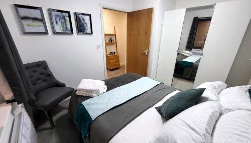 Sidemersey Livings - Relaxing Central Tailored Apartment with Free Parking, French Balcony - Photo 5, towels