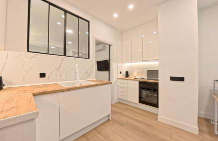 Style and Comfort in Latina, Home for 4 - Foto 2