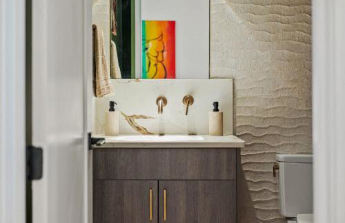 Luxury Home 4BR 4BA City Views HotTub GameRoom - Foto 18