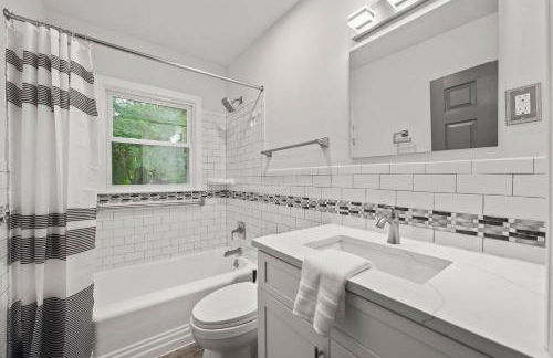 Bright 3BR Upstairs Unit - Summerhill - Foto 22