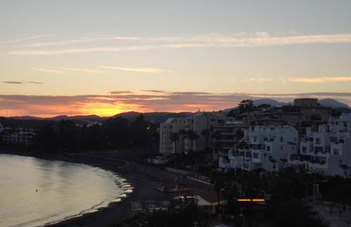 Front Sea View Penthouse - Photo 37