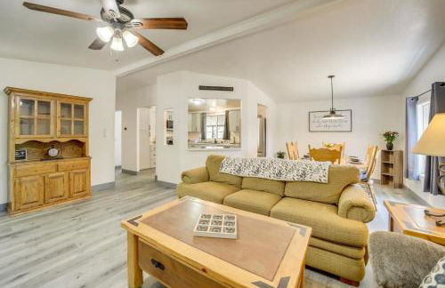 Snowy Peak Views and Cozy Game Nights Pine Home - Foto 7