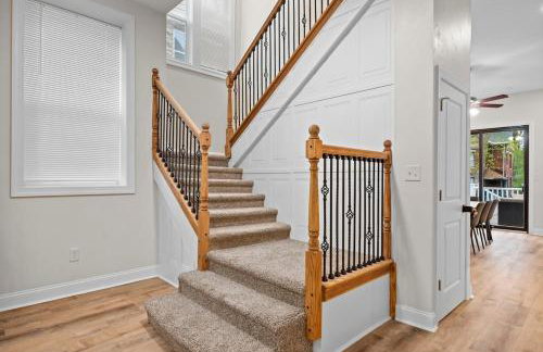 Games,BBQ, Netflix plus FREE Parking Near Bakery Square - Foto 42