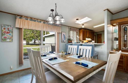 Lake Canal Accessible Family Home - Foto 6