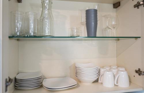 Welcoming Apartment - 10 min Light Rail Access - Foto 8