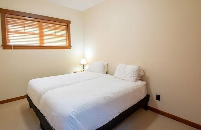 Snow Creek Cabins by Fernie Lodging Co. - Photo 6