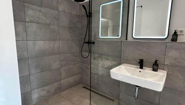 B2 L I Premium I Rainshower I Wasch I Smart TV I P I Zentral - Foto 4, towels, Shower