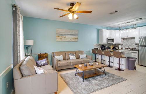 Walk to Beach Gulfport Retreat with Patio - Foto 1