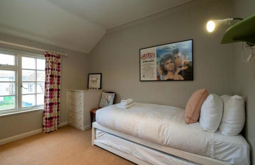 3 The Coastguards, Thorpeness - Only a stones throw from the Beach and very close to famous boating Meare, Country Club and Golf Club - Aldeburgh Coastal Cottages - Foto 31