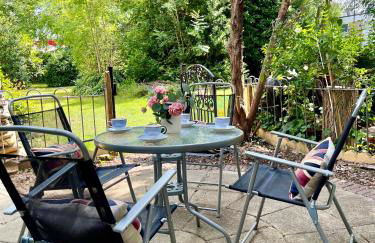 Modern 3-Bed, 3-Bath Maida Vale Flat with Private Garden near Little Venice, St Johns Wood, Regents Park, Paddington by NourNest Apartments - Photo 9