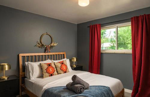 NEW Modern, Luxury Home with Hot Tub, Gym, Sauna, and 12 Minutes to Denver - Foto 26