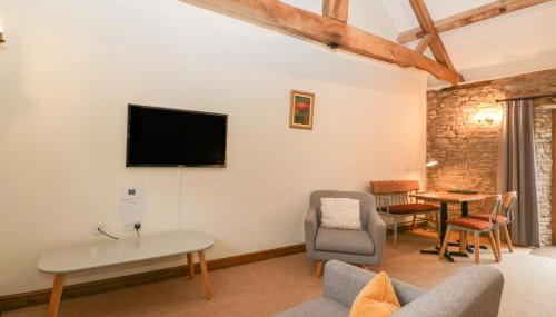 Clover Patch Cottage - Photo 4