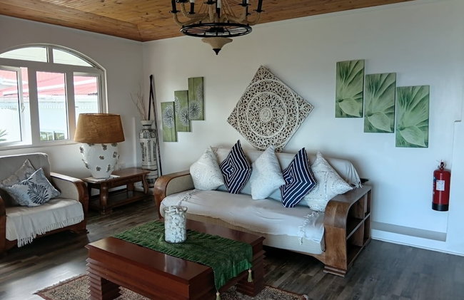 Beau Soleil Stunning Sea View - Photo 9