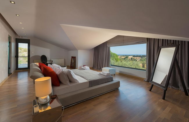 Blue & Green Villa - Photo 2