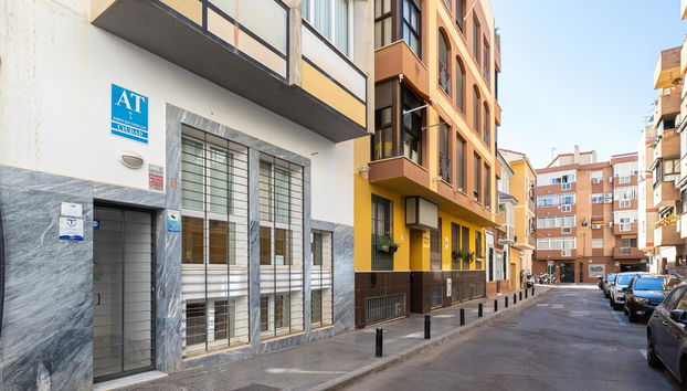 Mena Studio budget with terrace - Photo 2