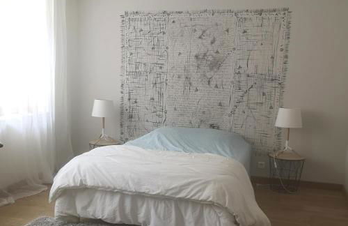 Logement cosy verdoyant RDC avec piscine - Photo 3