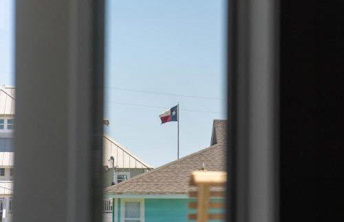 4BR Beach Haven - Deck, Gourmet Kitchen, Tiki Bar Fun - Foto 63