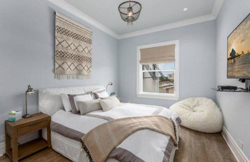 Waterfront Oasis 3 BR/4 beds~3 min walk to beach. - Foto 6