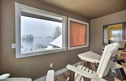 Lakefront Bolton Retreat with Balcony and Views! - Foto 29