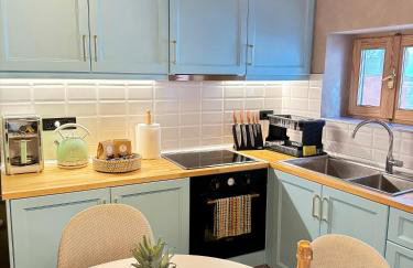 City Compass Sunset Villa - Photo 18