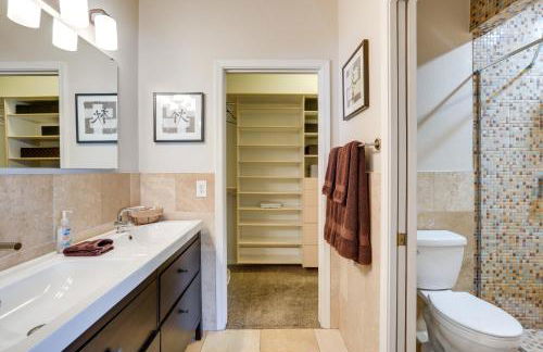 Pool and Hot Tub Access Golf Getaway in Phoenix! - Foto 17