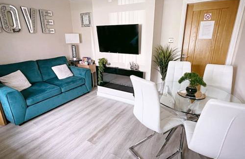 The Serene Stays - 3 Bed Home in Oldham Manchester - Foto 14