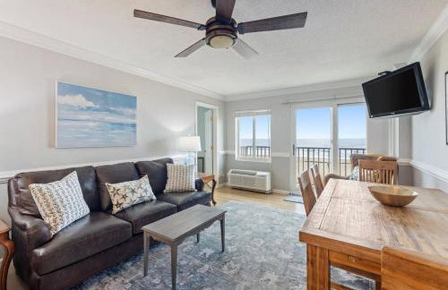 Oceanfront Condo, Heated Pool, Fitness Center - Photo 1