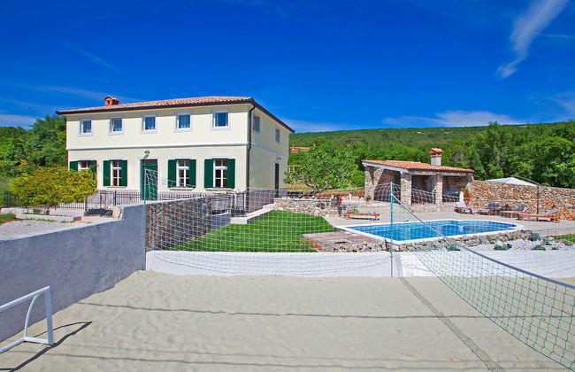 Attractive Villa With Private Swimming Pool, Beach Volleyball and Fenced Garden - Foto 4