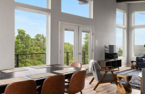 Modern Escape w Mountain Views Fire Pit & Swing - Foto 8