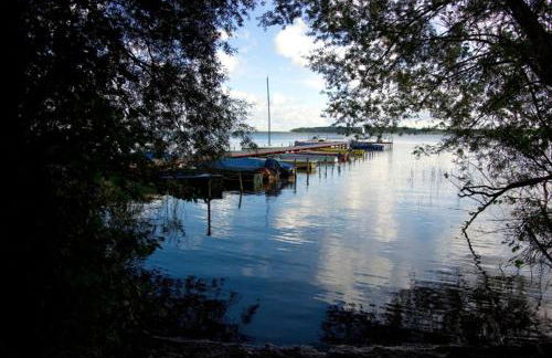 SEA YOU- Ruhige Wohnung mit Terrasse nur 5 Minuten zur Müritz - Foto 1