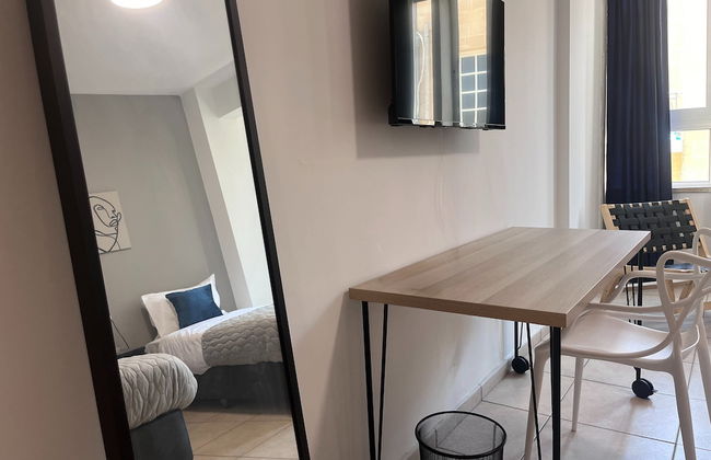 Phaedrus Living: Hoopoe Residencies 105 - Photo 1