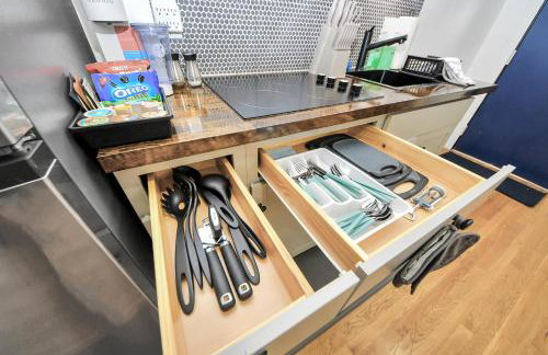 Serene Studio Escape - EADO HTX 1 - Foto 23