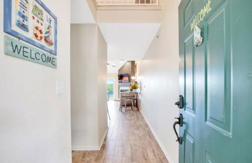 Amazing Views from Balcony, Loft & Gated Pool - Foto 36