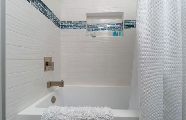 Villa Capri - Waterfront Retreat With Heated Pool - Foto 38