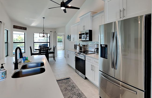 Calm Waters - Photo 11