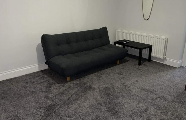 Gateshead's Diamond 2 Bedroom Apartment - Photo 6