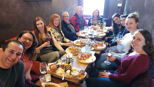 Saboreando un delicioso almuerzo