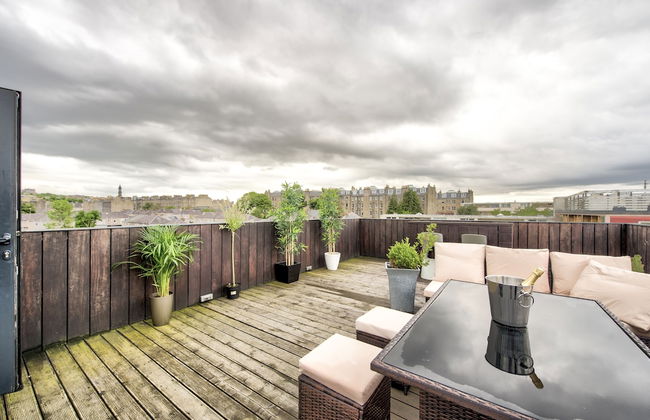 Luxury Modern Penthouse Private Rooftop - Photo 18