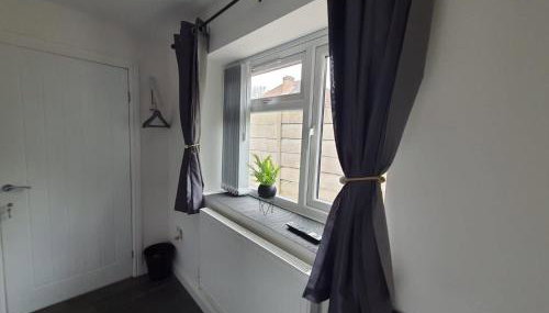 Private Room Sleeps 2 with Ensuite & Parking - Foto 4