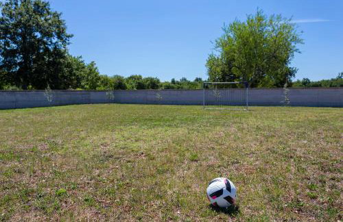 Luxurious new apartment with pool - Foto 51