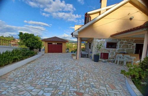 Villa Esteves avec piscine proche Braga Parking-terrasse & calme - Foto 49