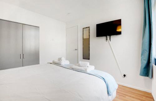 NEW! 4BR in Stafford Place - Foto 17