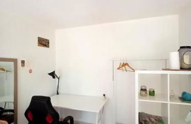 Bright T2 Workspace & WiFi Fiber, 5 min to Sophia Antipolis, 10 to Antibes - Foto 6