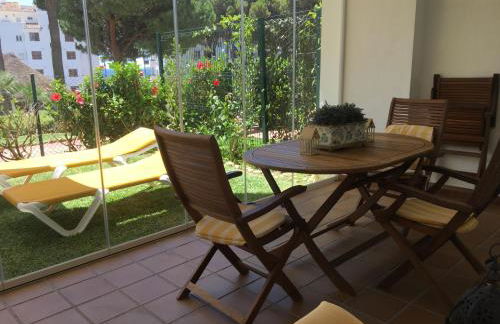 MI CAPRICHO, Beachfront, Grownfloor, Private Garden & Terrace - Photo 25