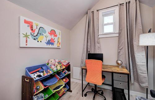 Spacious home away from home! Hot tub! - Photo 55