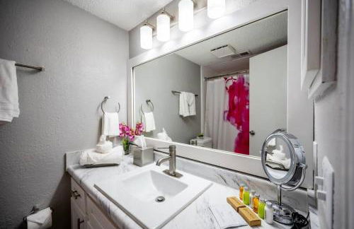 Entire Place Wi-fi Washer Dryer 4kTV Pets Allowed #615 - Foto 36