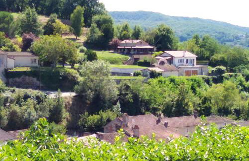 Charmante maison à Puy-l'Évêque avec jardin et balcon - Foto 19