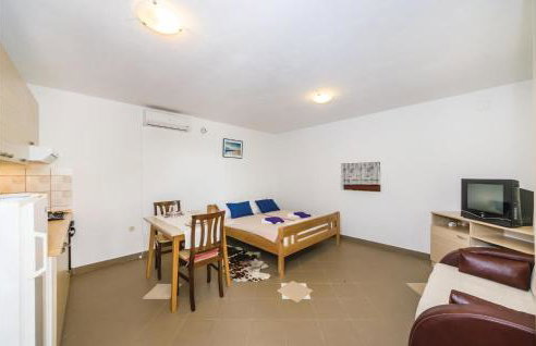 Awesome Apartment In Vrana With Wifi - Foto 3