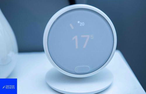 2ndHomeStays-Walsall- A Charming 3-Bed Home with Landscape View - Suitable for Contractors and Families -Large Parking for 3 Vans - Sleeps 7- 7 mins to J10 M6 and 21 mins to Birmingham - Foto 24